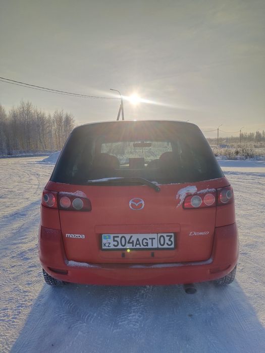Продам Мазда демио
