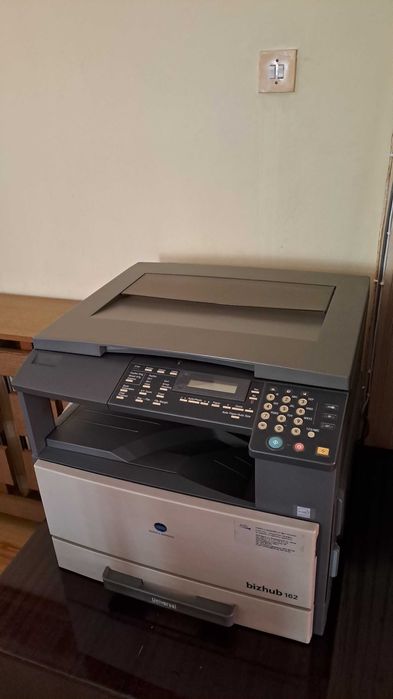 Продавам принтер машина