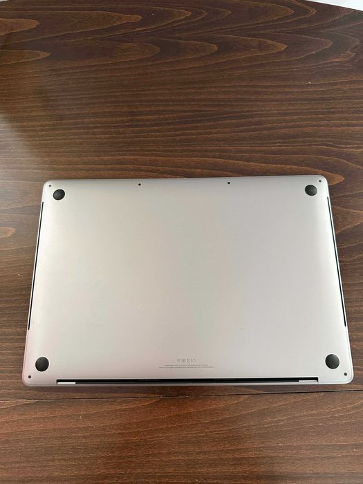 Apple MacBook Pro A2141 32GB RAM