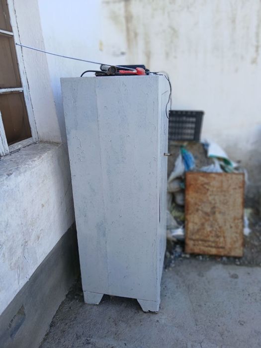 Металлический сейф