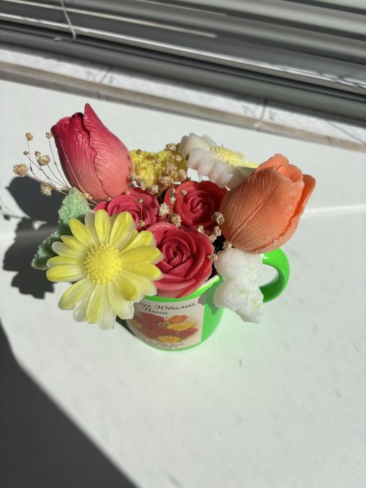 Ръчно изработени восъчни букети