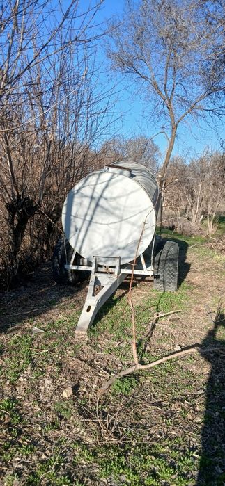 Прицеп с ёмкостью