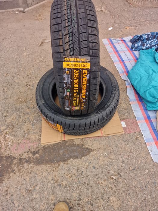 Шины новые зимние.