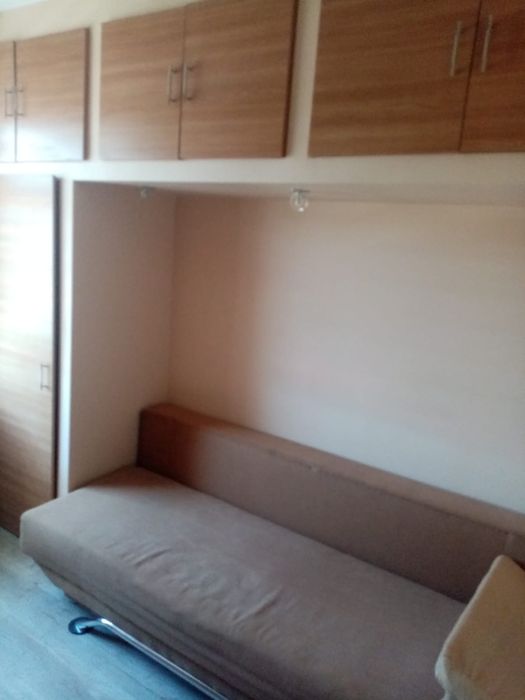 Vând garsoniera confort