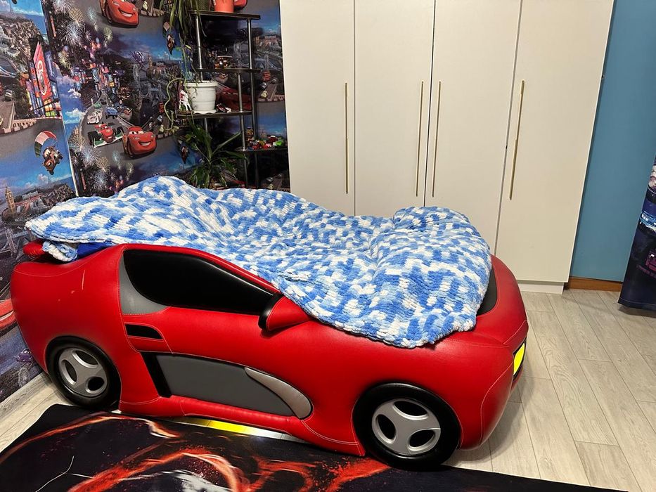 Продам детскую кроватку