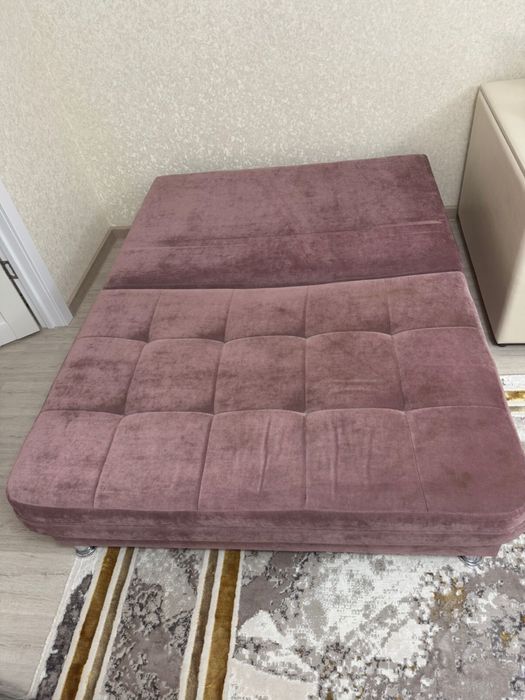 Диван-тахта с ящиком для белья