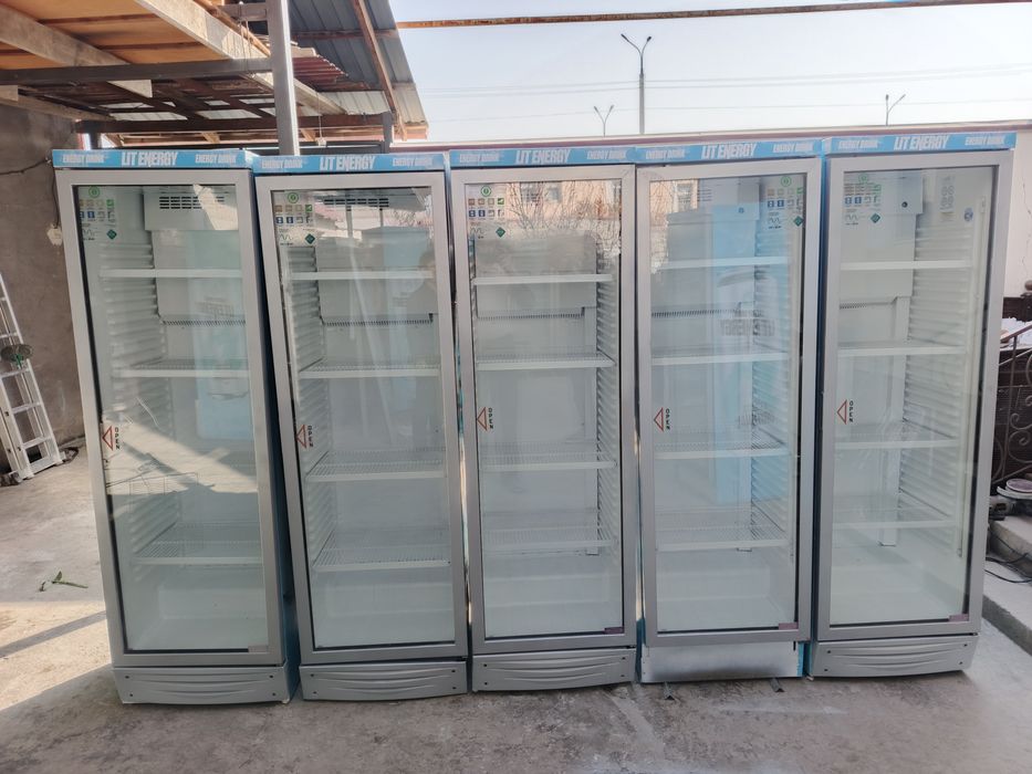 Витрина холодильник