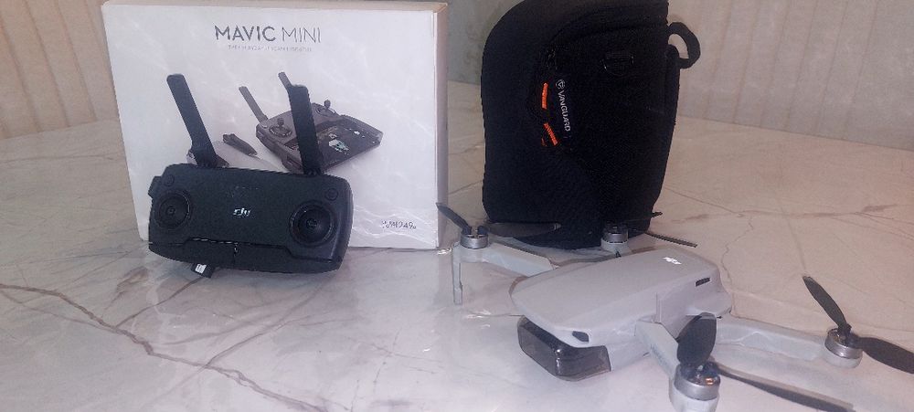 Квадрокоптер - дрон. dji mavic mini