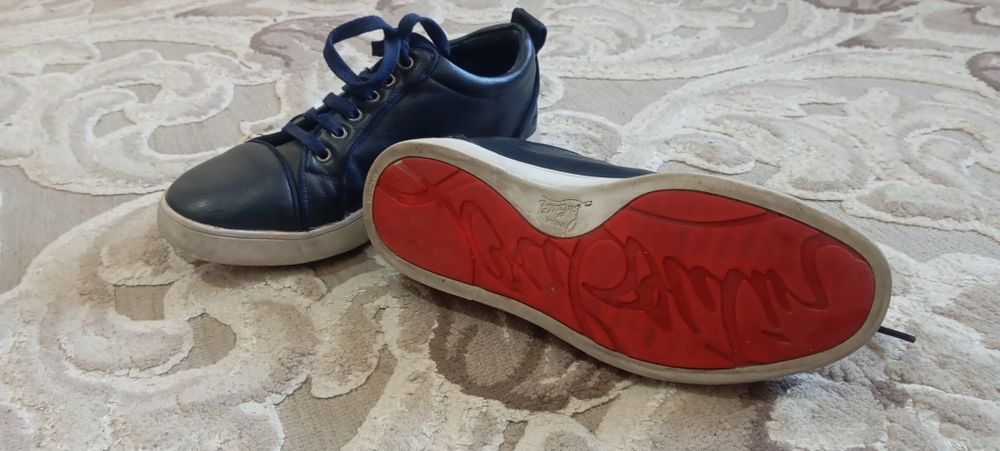 Лабутены по дёшевой цене 38размера