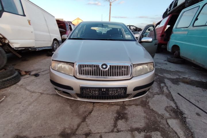 Bara spate Skoda Fabia 2005 1.4 MT (75 hp)