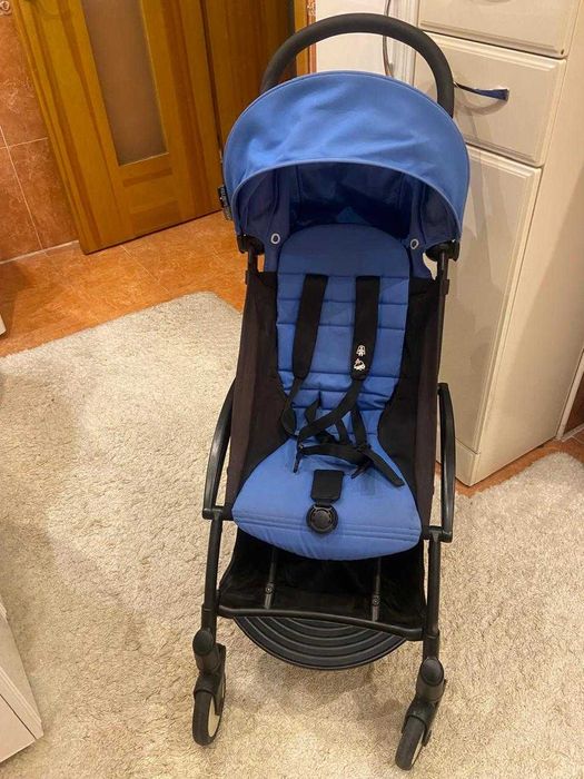 Продам Babyzen Yoyo- компактную коляску
