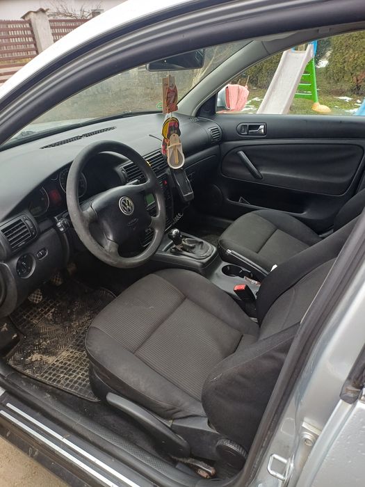 Vând sau schimb Passat B5.5 cu ceva mai mic