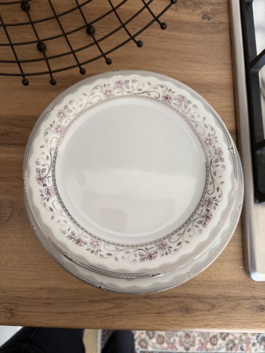 Тарелки с подтарельниками