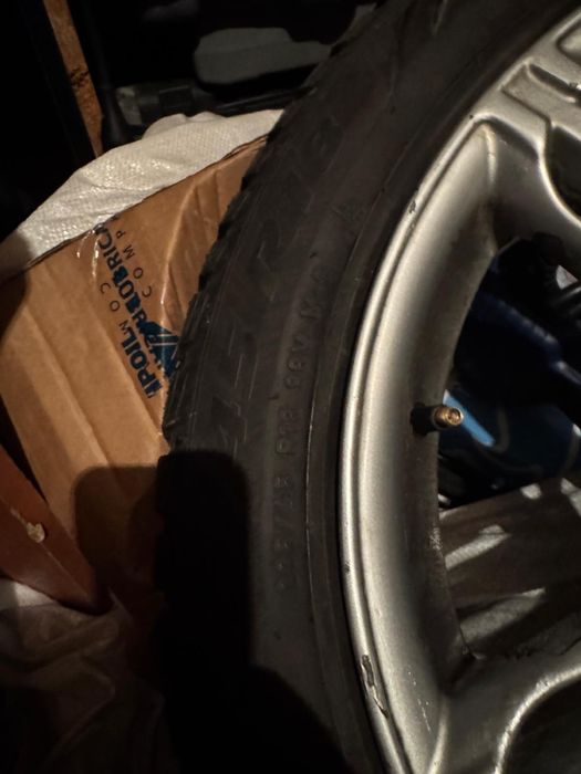 jante audi 18R cu anvelope aproape noi !