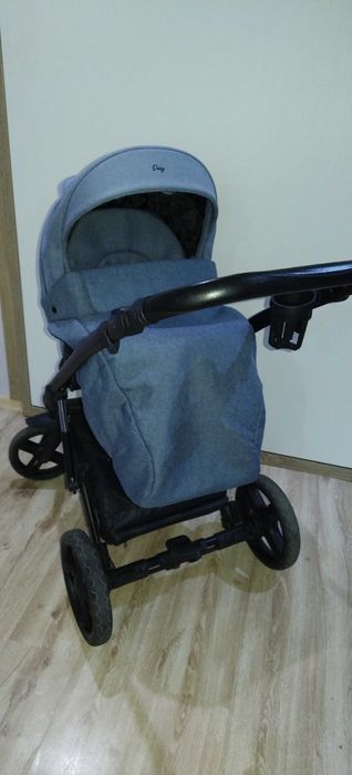 Бебешка количка Royal baby Daisy