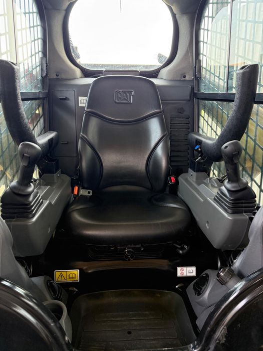 Bobcat Caterpillar 232D3