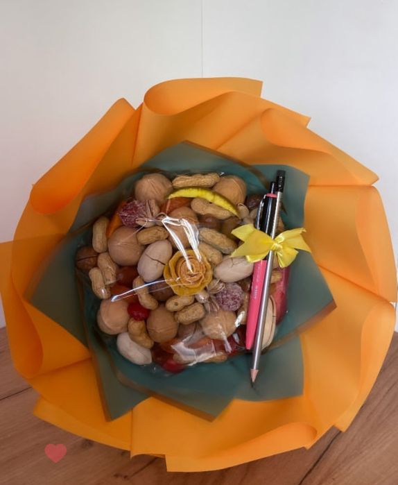 Букет из сухофруктов