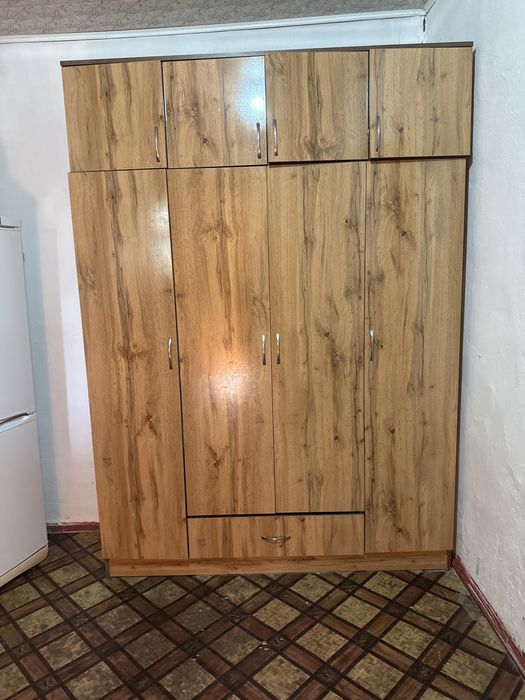 Продается шифонер с хорошими состоянием