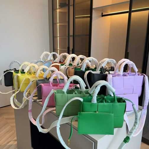 Geanta de mana dama Bottega Veneta 1833127