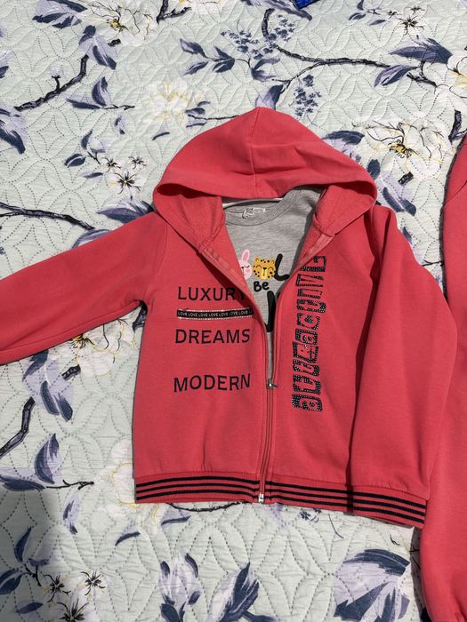 Спортивный тройка для девочек. Туркия