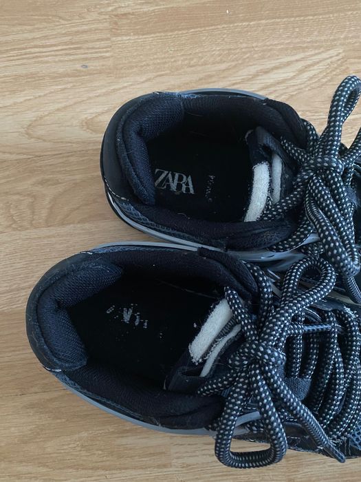 масивни маратонки zara