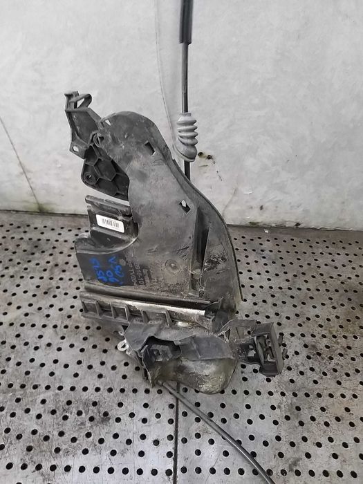 Broasca usa stanga spate volvo v50 30699796