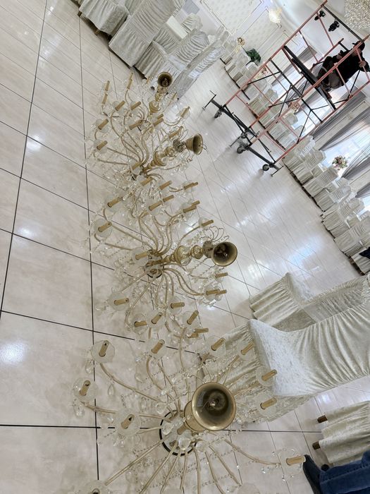 Продам люстры б/у