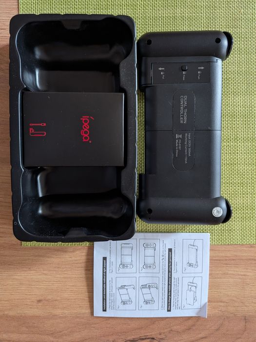 iPega Double Spike PG-9167 безжичен гейминг контролер, с държач за телефон