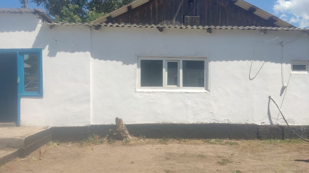 Продам дом в селе Камышенка