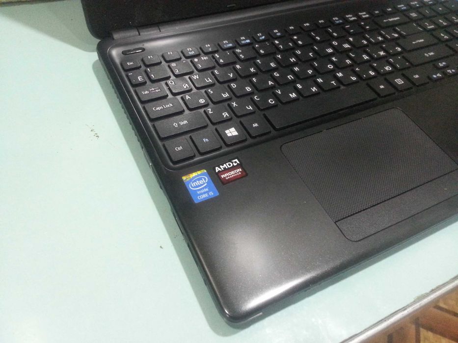 продается ноутбук ACER не работает. требуется ремонт. не включается.