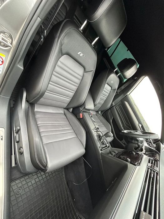 Volkswagen Passat Vând VW Passat B8  R-Line