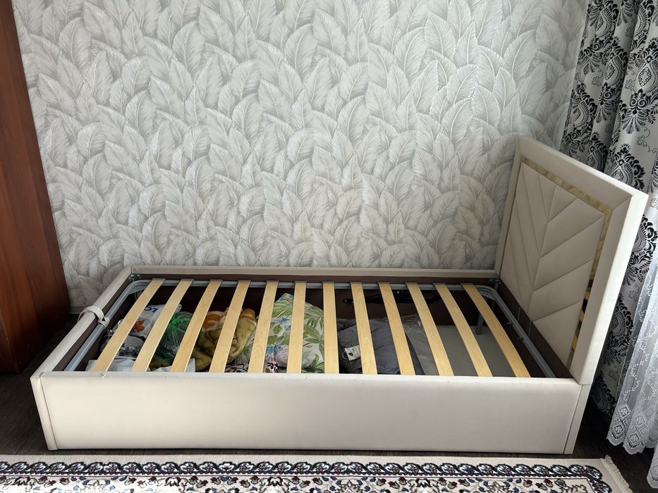 Продам кровать односпальная
