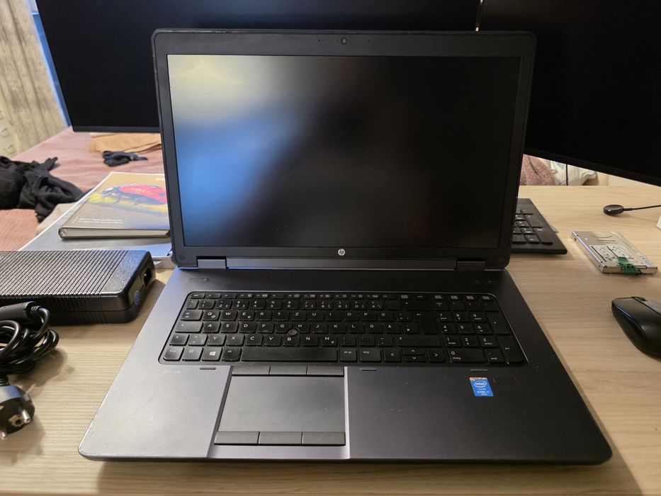 Hp Zbook 17 g2 i7 4800 16gb ram nvidia quadro k3100 4gb