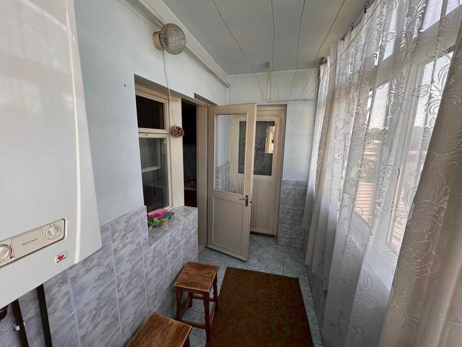 Apartament 3 Camere - 3/4 - 67mp - Rovine (Dezrobirii)