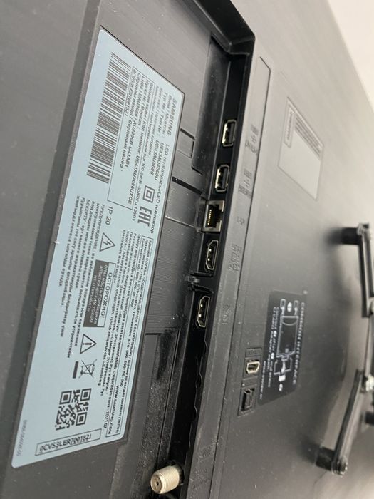 продам samsung UE43AU8000U, smart tv, 4k