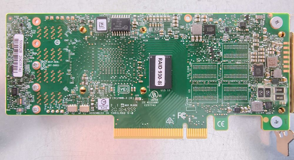 RAID контролер Lenovo 930-8i 9460-8i PCIe v4 2GB SAS2 SATA3 RAID, JBOD