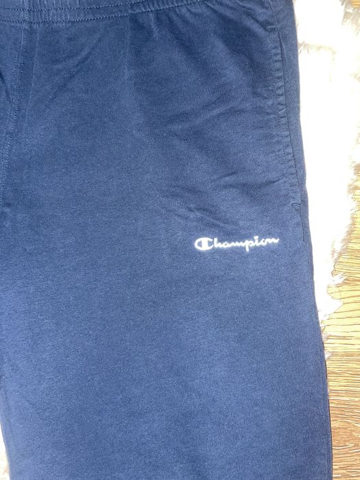 Vand Pantaloni Champion