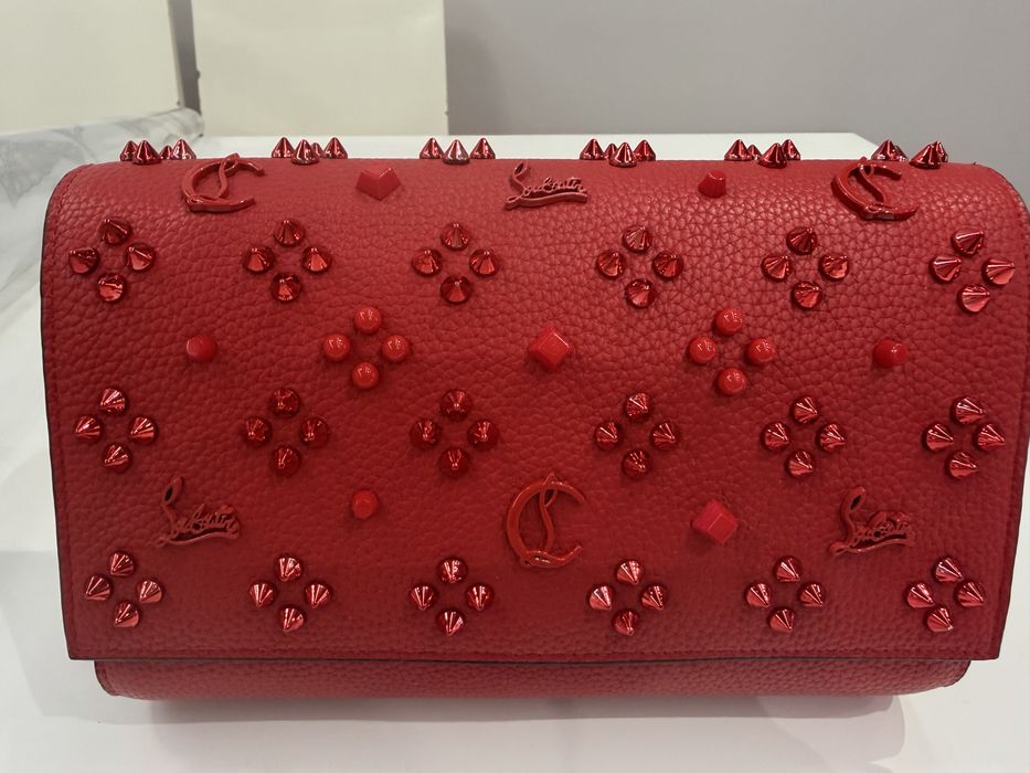 Christian Louboutin чанта оригинал