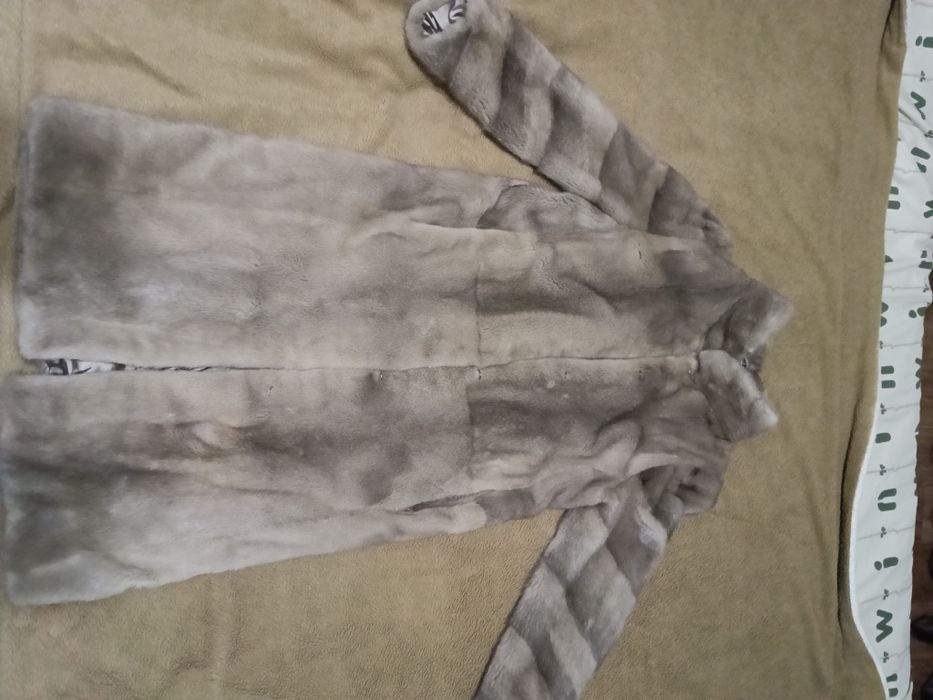 продаю норковую шубу