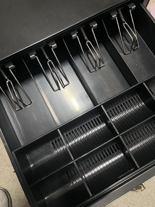 caseta de bani metalica