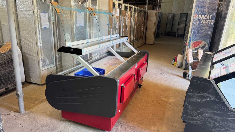 Vitrină refrigerare RG05 cu depozitare