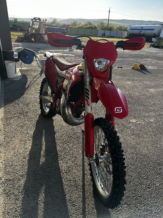 バイクGAS GAS250 EC 250 2025 - The mid-size woods weapon | GASGAS United States