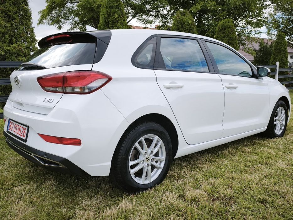 Hyundai i30 hatchback 1,4 benzina 2021 49000 km