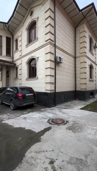 Продаю! Евро дом 9 соток 8 комнаты Янгиабад новая махалля.
