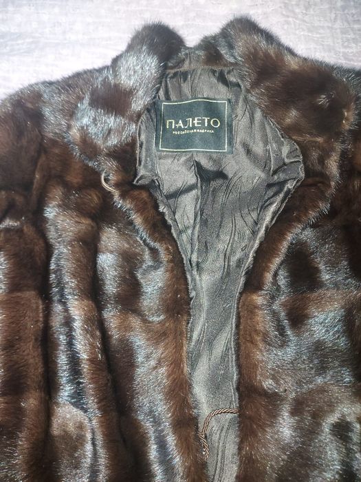 Продаётся норковая шуба