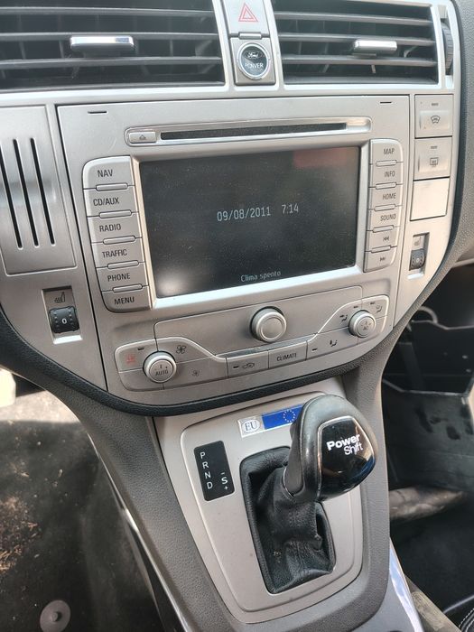 Ford Kuga на части