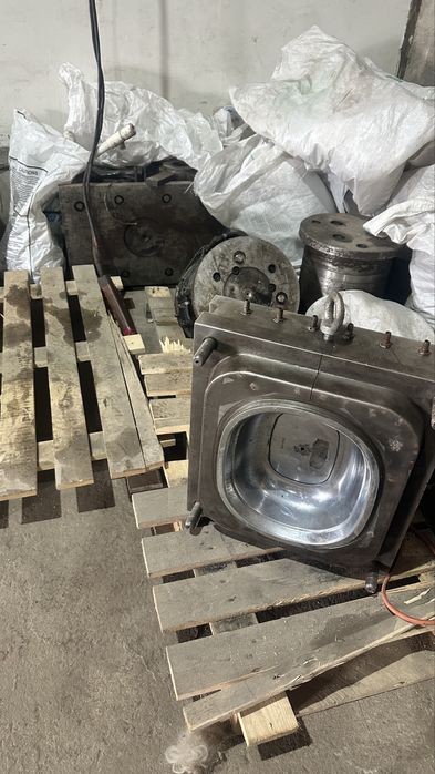 Продается термопластавтомат