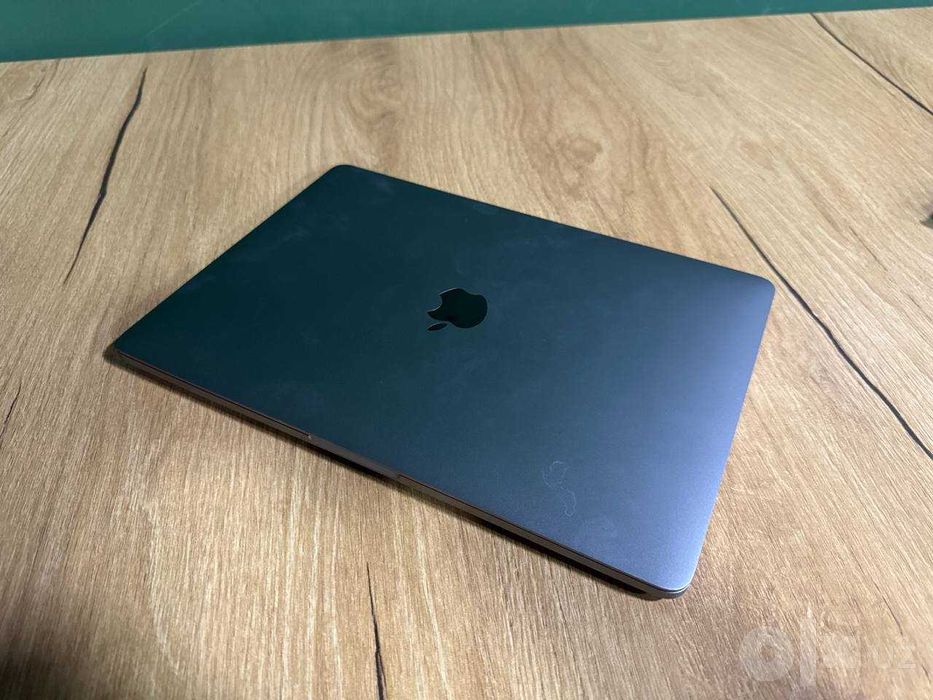 MacBook Pro M1 13inch 16/512 sotuvda
