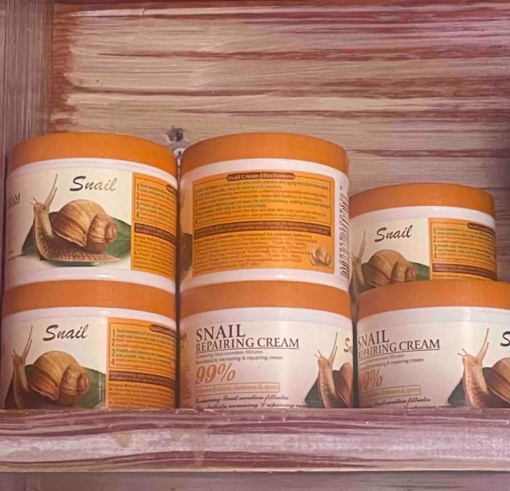 Гръцки крем за лице с екстракт от охлюви 115 грама! SNAIL Kрем NIVEA65