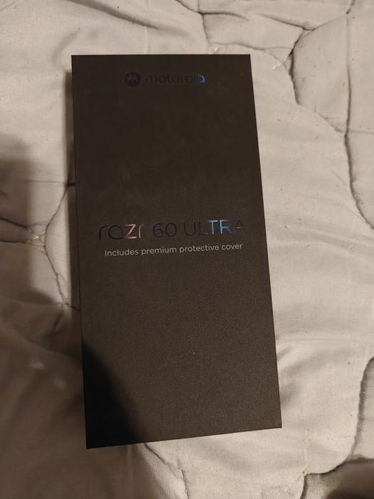 Motorola RAZR 60 ultra  16/512